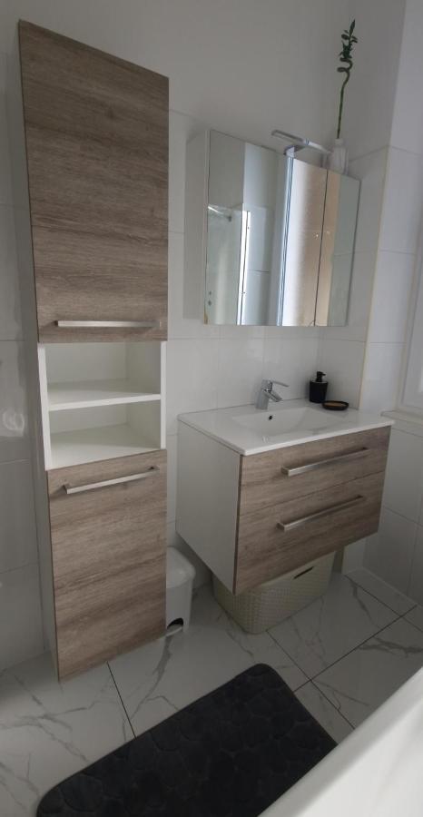 Mc Centar Apartman Apartment Pula Exterior photo